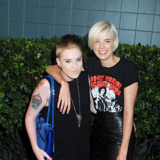 Agyness Deyn; in "Inglourious Basterds" New York Premiere - Arrivals