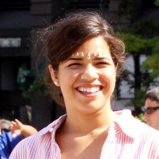 "Ugly Betty" Filming in Lower Manhattan on August 25, 2009