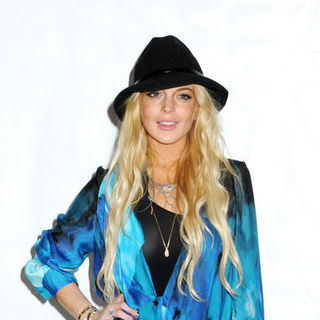 Lindsay Lohan; in Bloomingdale's Welcomes Fashion Designers to Celebrate Fashion's Night Out in New York
