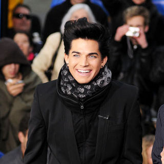 Adam Lambert in Adam Lambert Appearance on the CBS' "The Early Show" - November 25, 2009