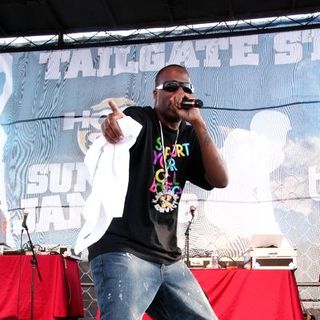 Kardinal Offishall; in Hot 97 "Summer Jam" 2008 - Presented by Boost Mobile