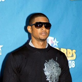 Usher; in BET Awards 2008 - Press Room