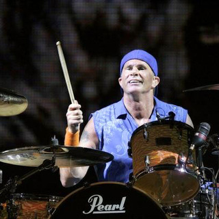 Red Hot Chili Peppers; in 2006 Rock in Rio Lisboa Music Festival