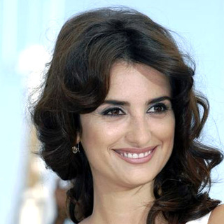 Penelope Cruz; in 2006 Cannes Film Festival - Volver Photocall
