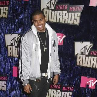 Chris Brown; in 2007 MTV Video Music Awards - Red Carpet
