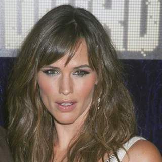 Jennifer Garner; in 2007 MTV Video Music Awards - Red Carpet