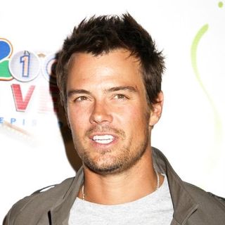 Josh Duhamel; in "Las Vegas" TV Show Cast Receives a Key to the City at the Palms Hotel and Casino in Las Vegas