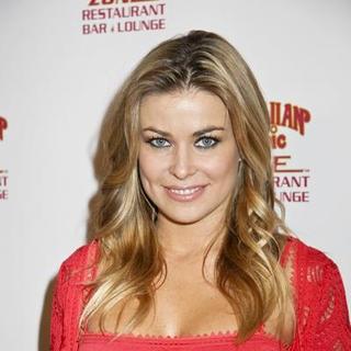 Carmen Electra in Hawaiian Tropic Zone Heats Up Las Vegas Strip