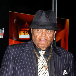 Joe Jackson in Michael Jackson Star Ceremony at Brenden Theatres in Las Vegas on August 29, 2009