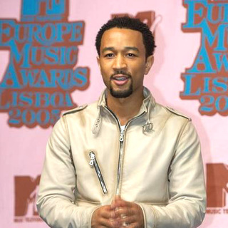 John Legend; in 2005 MTV European Music Awards Lisbon - Press Room