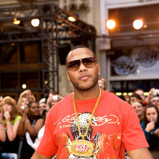 Flo Rida; in The 19th Annual MuchMusic Video Awards - Arrivals