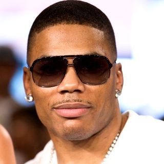 Nelly Picture 50 - Nelly Visits MuchOnDemand at the MuchMusic ...