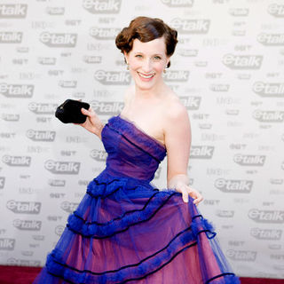 Melissa McClelland; in The 2009 Juno Awards Red Carpet Arrivals