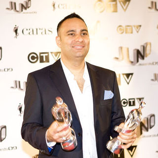 Russell Peters in 2009 Juno Awards - Press Room