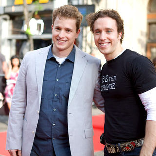 Craig Kielburger;Marc Kielburger; in 2009 MuchMusic Video Awards - Red Carpet Arrivals