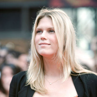 Alexandra Richards; in 2009 MuchMusic Video Awards - Red Carpet Arrivals