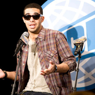 Drake; in 2009 MuchMusic Video Awards - Press Room
