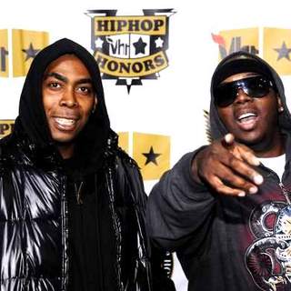 PMD;Erick Sermon; in 5th Annual VH1 Hip Hop Honors - Arrivals