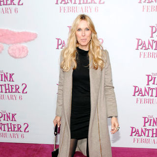 Alana Stewart; in "The Pink Panther 2" New York Premiere - Arrivals