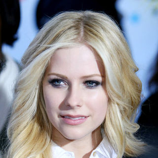 Avril Lavigne; in Nickelodeon's 19th Annual Kids' Choice Awards - Orange Carpet