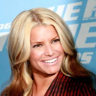 Jessica Simpson; in 2006 MTV Movie Awards - Arrivals