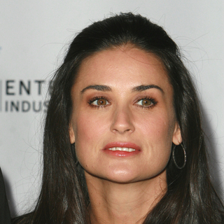 Demi Moore; in Mentor LA's Promise Gala Honoring Tom Cruise - Red Carpet