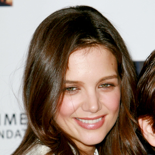 Katie Holmes; in Mentor LA's Promise Gala Honoring Tom Cruise - Red Carpet