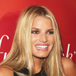 Jessica Simpson in Frederick's of Hollywood 2008 Spring Collection Fashion Show - Red Carpet