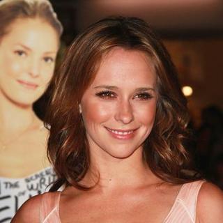 Jennifer Love Hewitt; in "27 Dresses" Los Angeles Premiere - Arrivals