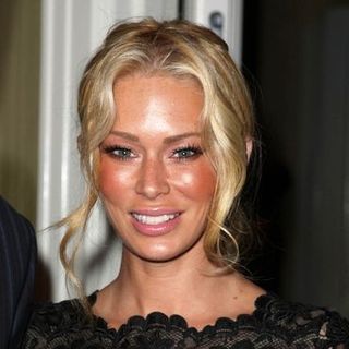 Jenna Jameson; in 18th Annual Night of 100 Stars Gala Viewing Party - Arrivals