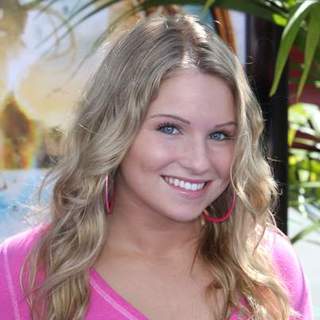 "Nim's Island" World Premiere - Arrivals