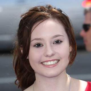 Jillian Clare; in "Nim's Island" World Premiere - Arrivals