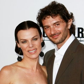 Debi Mazar;Gabriele Corcos; in "The Women" Los Angeles Premiere - Arrivals