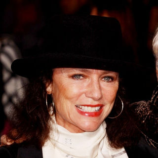 Jacqueline Bisset; in "Revolutionary Road" World Premiere - Arrivals