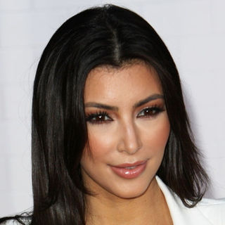 Kim Kardashian; in "The Taking of Pelham 123" Los Angeles Premiere - Arrivals