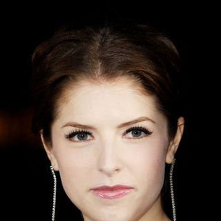 Anna Kendrick in "The Twilight Saga's New Moon" Los Angeles Premiere- Arrivals