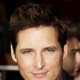 Peter Facinelli; in "The Twilight Saga's New Moon" Los Angeles Premiere- Arrivals