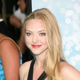 Amanda Seyfried; in "Mamma Mia!" World Premiere - Arrivals