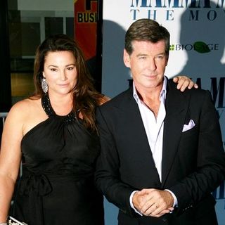Keely Shay-Smith;Pierce Brosnan; in "Mamma Mia!" World Premiere - Arrivals