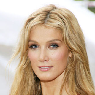 Delta Goodrem; in 2nd Annual Health Magazine's Yoga Festival "Here Comes the Sun" - Arrivals and Concert