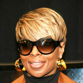 Mary J. Blige; in "Notorious" New York City Premiere - Arrivals
