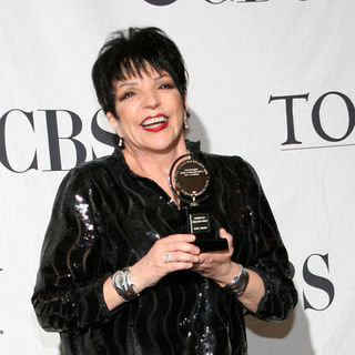 Liza Minnelli; in 63rd Annual Tony Awards - Press Room
