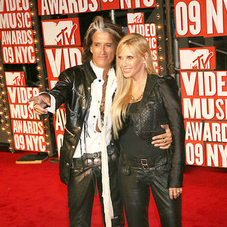 2009 MTV Video Music Awards - Arrivals