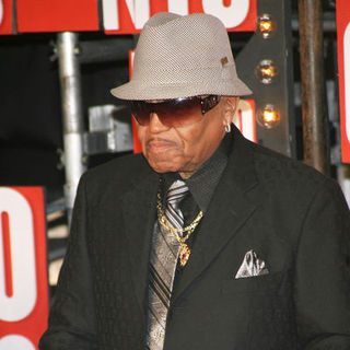 Joe Jackson in 2009 MTV Video Music Awards - Arrivals