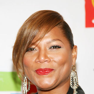 Queen Latifah in 2009 Rosie's Broadway Extravaganza - Arrivals