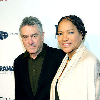 Robert De Niro, Grace Hightower in "Everybody's Fine" New York Premiere - Arrivals