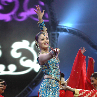 Aishwarya Rai; in Bollywood Star Aishwarya Rai and Abhishekh Bachan Announce Their Engagement