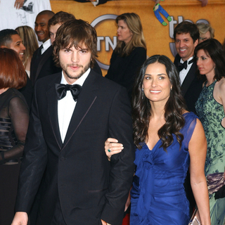 Ashton Kutcher;Demi Moore; in 13th Annual Screen Actors Guild Awards - Arrivals
