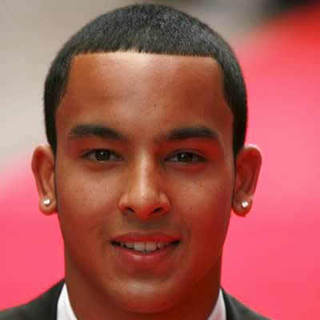 Theo Walcott; in Live Free or Die Hard (Die Hard 4) Movie Premiere - U.K. - Arrivals