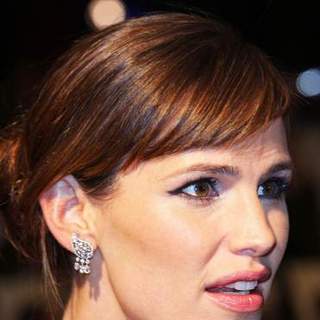 Jennifer Garner; in The Kingdom - London Movie Premiere - Arrivals